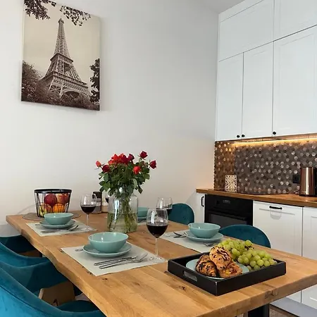 Viva La France Nad Jeziorem Dlugim * Ольштын