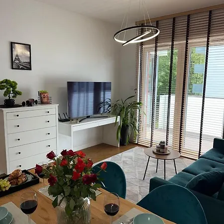 Apartmán Viva La France Nad Jeziorem Dlugim Olštýn