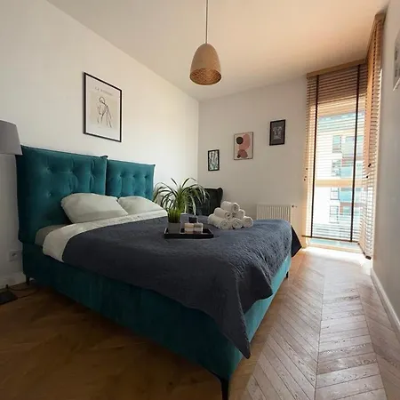 Viva La France Nad Jeziorem Dlugim Ольштын